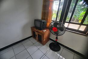 SPOT ON 93655 Home Stay Syariah Habibie