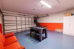 173 Hillside Dr in Davenport