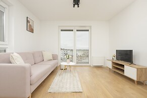 Apartment With Desk in Gdansk by Renters