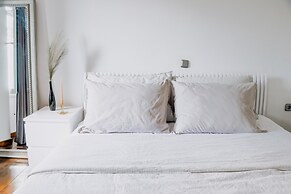 Moute House by Corfuescapes