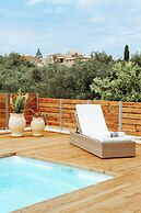 Moute House by Corfuescapes