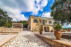 Moute House by Corfuescapes