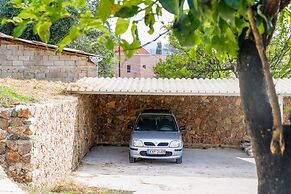 Moute House by Corfuescapes