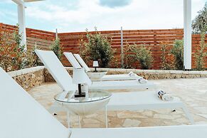 Moute House by Corfuescapes