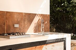 Moute House by Corfuescapes