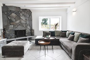 Moute House by Corfuescapes