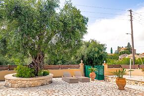 Moute House by Corfuescapes