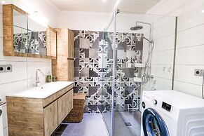 Moute House by Corfuescapes