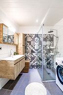 Moute House by Corfuescapes