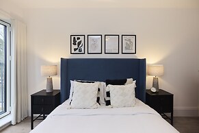 The Wembley Park Gem - Lovely 2bdr Flat With Balcony
