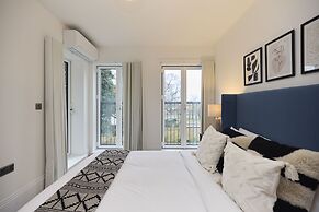 The Wembley Park Gem - Lovely 2bdr Flat With Balcony