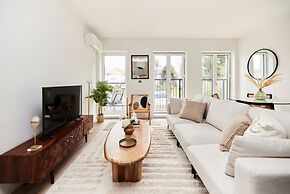 The Wembley Park Gem - Lovely 2bdr Flat With Balcony