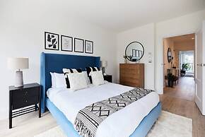 The Wembley Park Gem - Lovely 2bdr Flat With Balcony