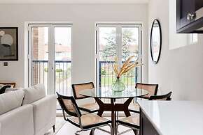 The Wembley Park Gem - Lovely 2bdr Flat With Balcony