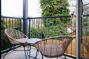 The Wembley Park Gem - Lovely 2bdr Flat With Balcony