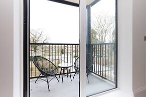 The Wembley Park Wonder - Charming 2bdr Flat With Balcony