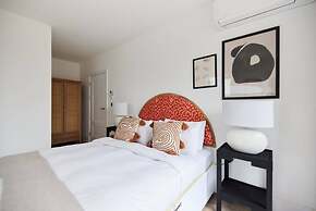 The Wembley Park Wonder - Charming 2bdr Flat With Balcony