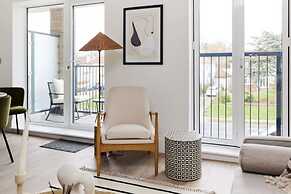 The Wembley Park Retreat - Modern 2bdr Flat With Balcony