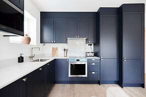 The Wembley Park Retreat - Modern 2bdr Flat With Balcony