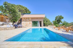 Resort Amalka Mare by Litto