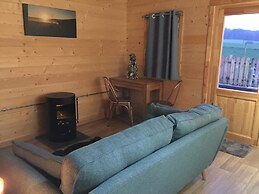 Cosy 1-bed Farm Stay Cabin