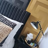 Unique Penthouse With Jacuzzi & Garden