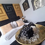 Unique Penthouse With Jacuzzi & Garden