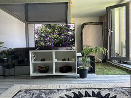 Unique Penthouse With Jacuzzi & Garden