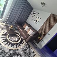 Unique Penthouse With Jacuzzi & Garden