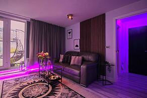 Unique Penthouse With Jacuzzi & Garden