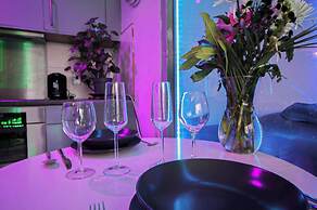 Unique Penthouse With Jacuzzi & Garden