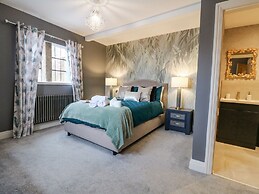 Hunters Lodge at Wildersley Farm