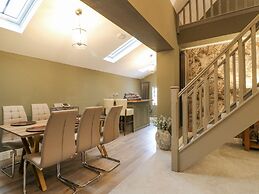 Hunters Lodge at Wildersley Farm