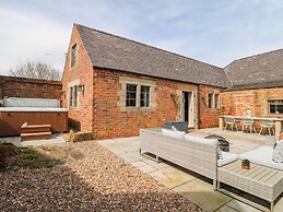 Hunters Lodge at Wildersley Farm