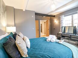 Hunters Lodge at Wildersley Farm