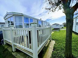 A Beautiful Holiday Home On Haven Golden Sands