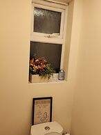 Captivating 3-bed House in Kent