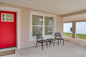 Daytona Beach Vacation Home ~ 4 Mi to Main St Pier