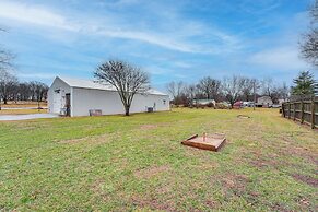 Inviting Nixa Apartment ~ 10 Mi to Springfield