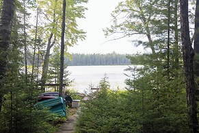 Rhinelander Waterfront Cabin w/ Deck & Fire Pit!