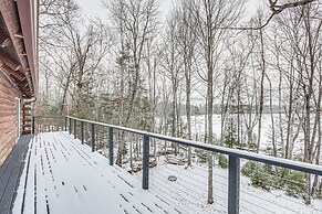 Rhinelander Waterfront Cabin w/ Deck & Fire Pit!