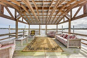 St Marys Retreat w/ Watchtower & Community Hot Tub