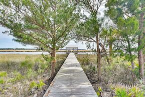 St Marys Townhome w/ Community Hot Tub & Boat Dock