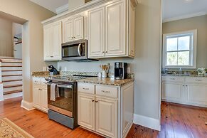 St Marys Townhome w/ Community Hot Tub & Boat Dock