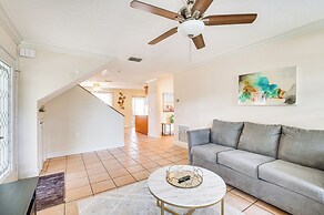 4 Mi to Busch Gardens: Lovely Tampa Home!