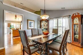 Cozy Buford Home w/ Piano ~ Mins to Lake Lanier!