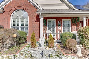 Cozy Buford Home w/ Piano ~ Mins to Lake Lanier!