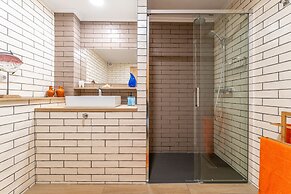 Designer Luxury Two Bedroom Apartment