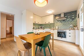 Designer Luxury Two Bedroom Apartment