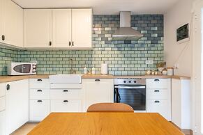 Designer Luxury Two Bedroom Apartment